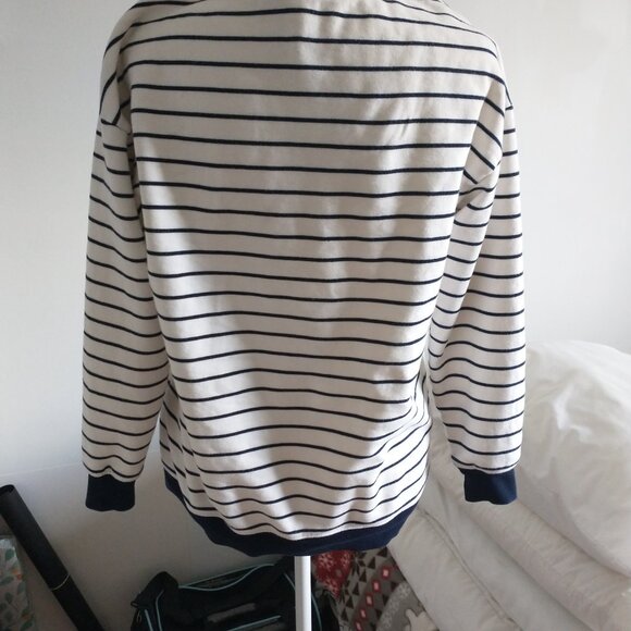 Asos sweatshirt - Picture 2 of 4